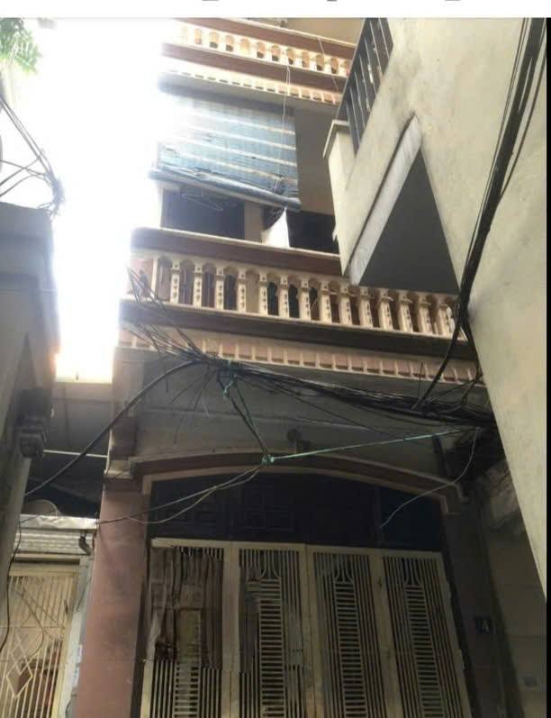 Cho thuê nhà ngõ Thống Nhất, Đại La 4 tầng x 32m2, 3 ngủ, 9 Triệu ô tô 50m - Ảnh chính